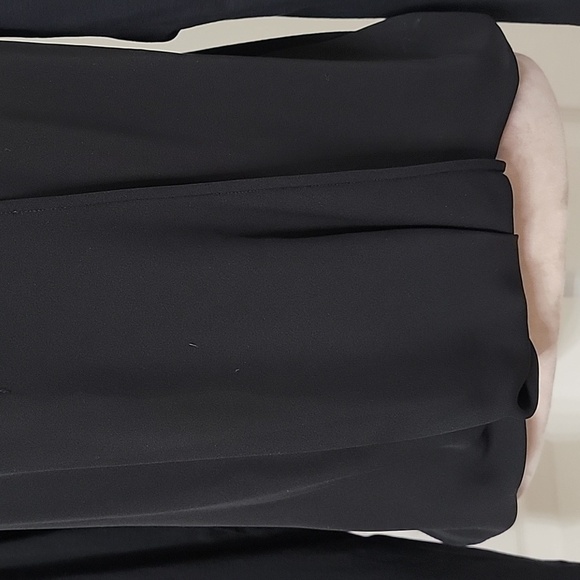 Theory Size S Black Long Sleeve Bubble Front Blouse with Offset Front Seam. EUC - Picture 2 of 12